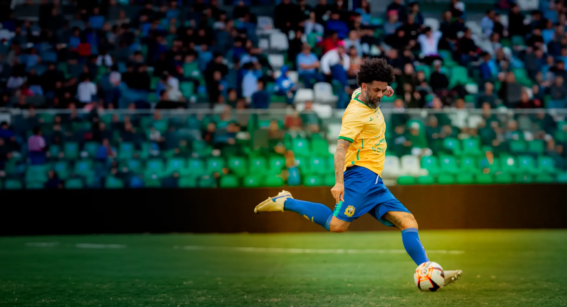 Dani Alves em campo